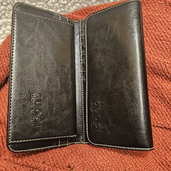 Gucci Black Leather Wallet and Checkbook Holder - Picture 5 of 9